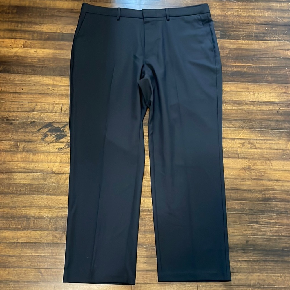 Men’s Haggar Standards Straight Fit Flex Waistband Dress Pants 40x30 Black